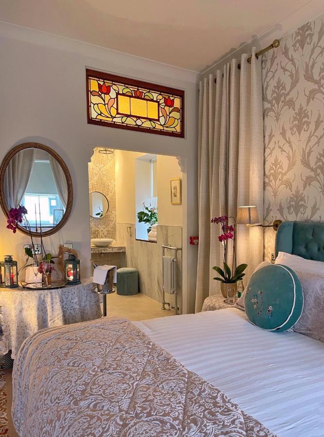 Guest house Bedford House & Hall